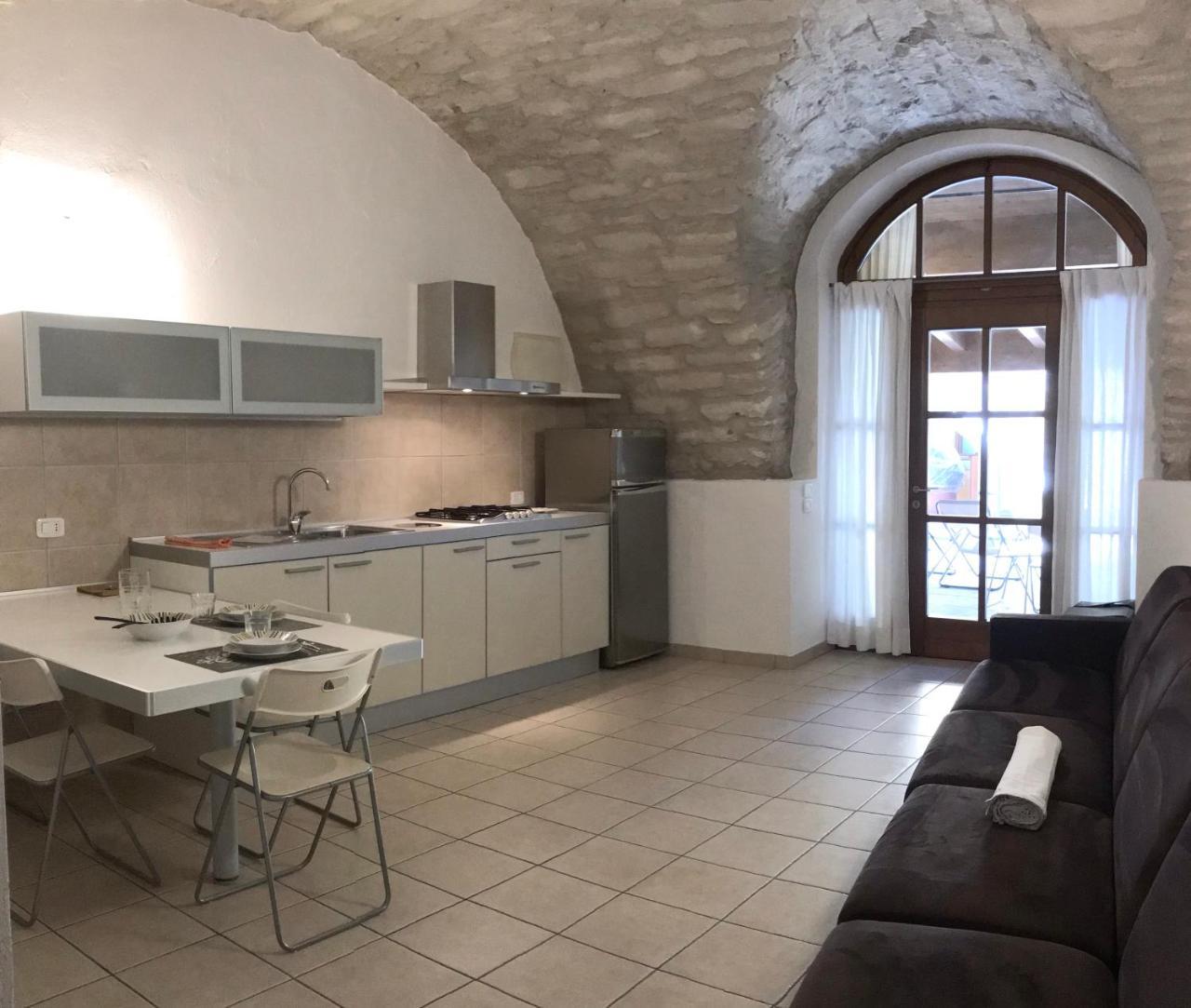 Appartamenti Gardastivo Arco Dış mekan fotoğraf